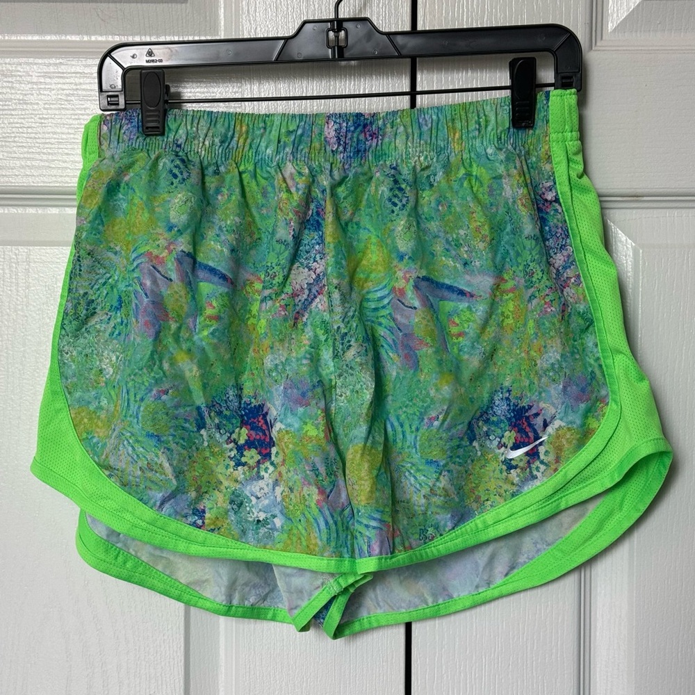 Nike Women's Tempo Athletic Shorts